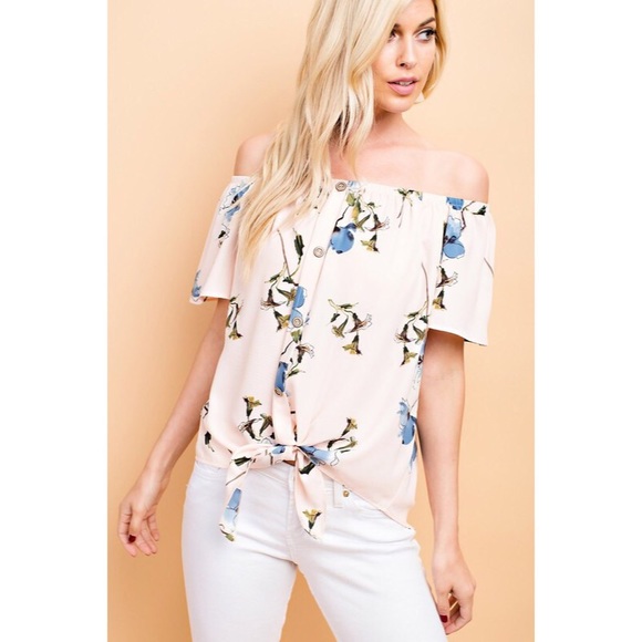 BOUTIQUE CLOSING MAKE AN OFFER - Picture 2 of 5